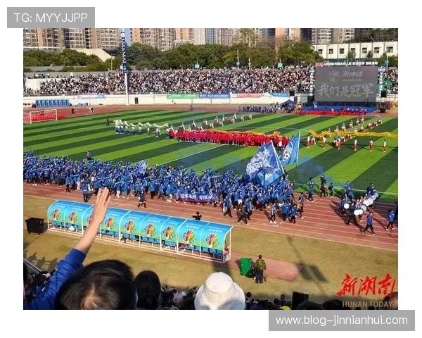 湘超联赛风云再起 各队鏖战争夺冠军荣耀盛况 湘超联赛风云再起 各队鏖战争夺冠军荣耀盛况